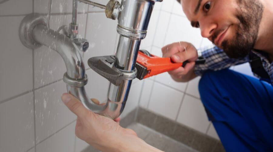 Local tankless water heater installation in Freeport, MI